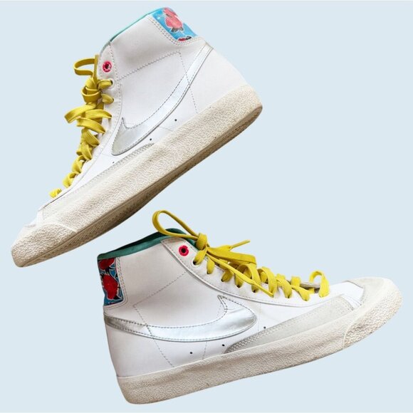 NIKE Blazer Mid '77 GS White Vivid Sulfur Hi Top Sneaker Sz 7 - Picture 1 of 8